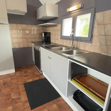 בית נופש La Grange Blanche Saint-Germain (Vienne)